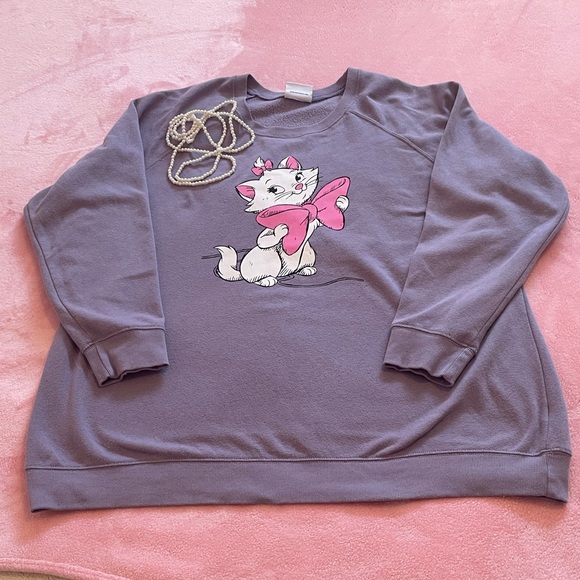 Disney Sweaters - 🎀DISNEY Aristocats Marie Sweatshirt  Size 2
